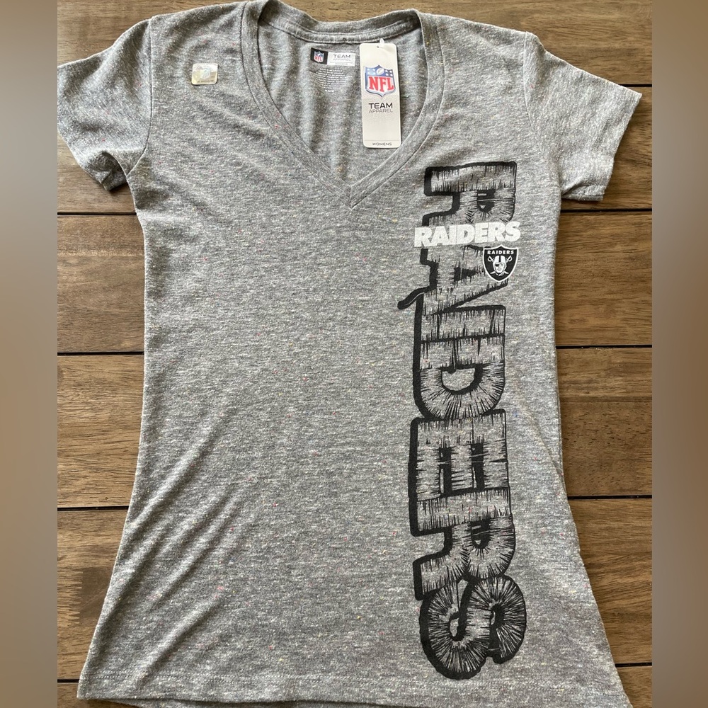 Raiders, NFL, Women’s T-Shirt, Size M, NWT, Length 26 Inches, Pit-Pit 16 Inches